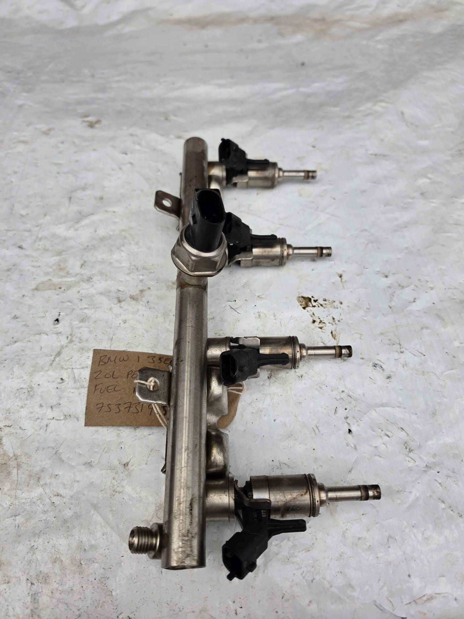 BMW 1 SERIES 2005-2013 2.0L PETROL HIGH PRESSURE FUEL RAIL 753731905 - Image 3