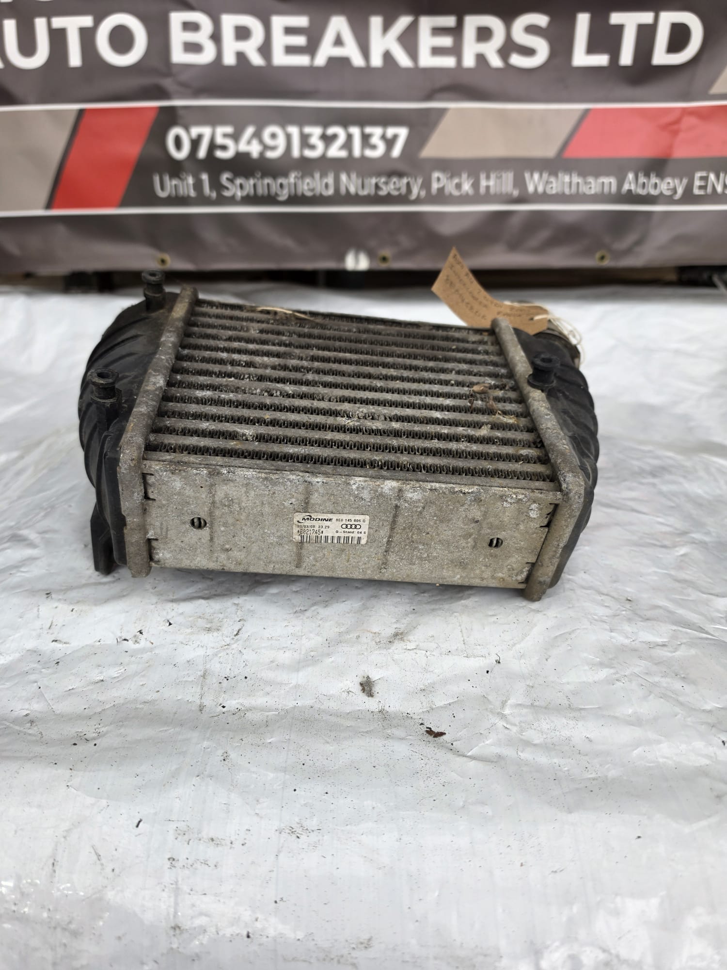 AUDI A4 2.0 TDI 2005 INTERCOOLER RADIATOR 8E0145806Q - Image 3