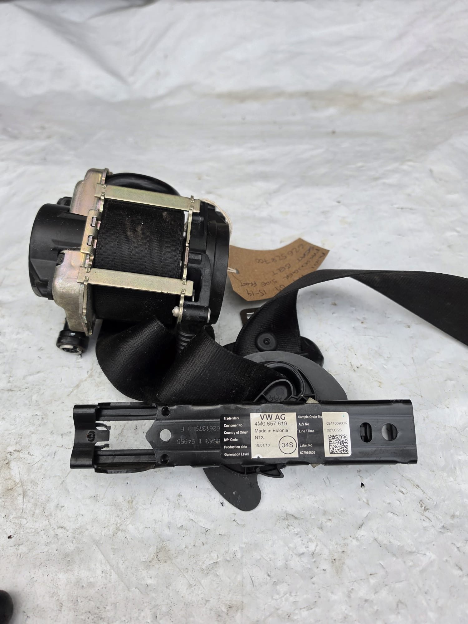 AUDI A4 B9 2015-2019 PASSENGER SIDE FRONT SEAT BELT 626528700 - Image 3