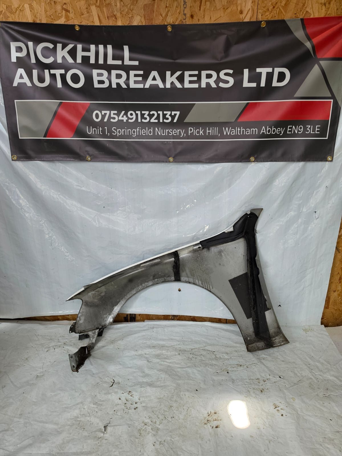 *AUDI A4 B8 FRONT DRIVER WING FENDER RIGHT PANEL IN SILVER 2011-2016 - Image 2