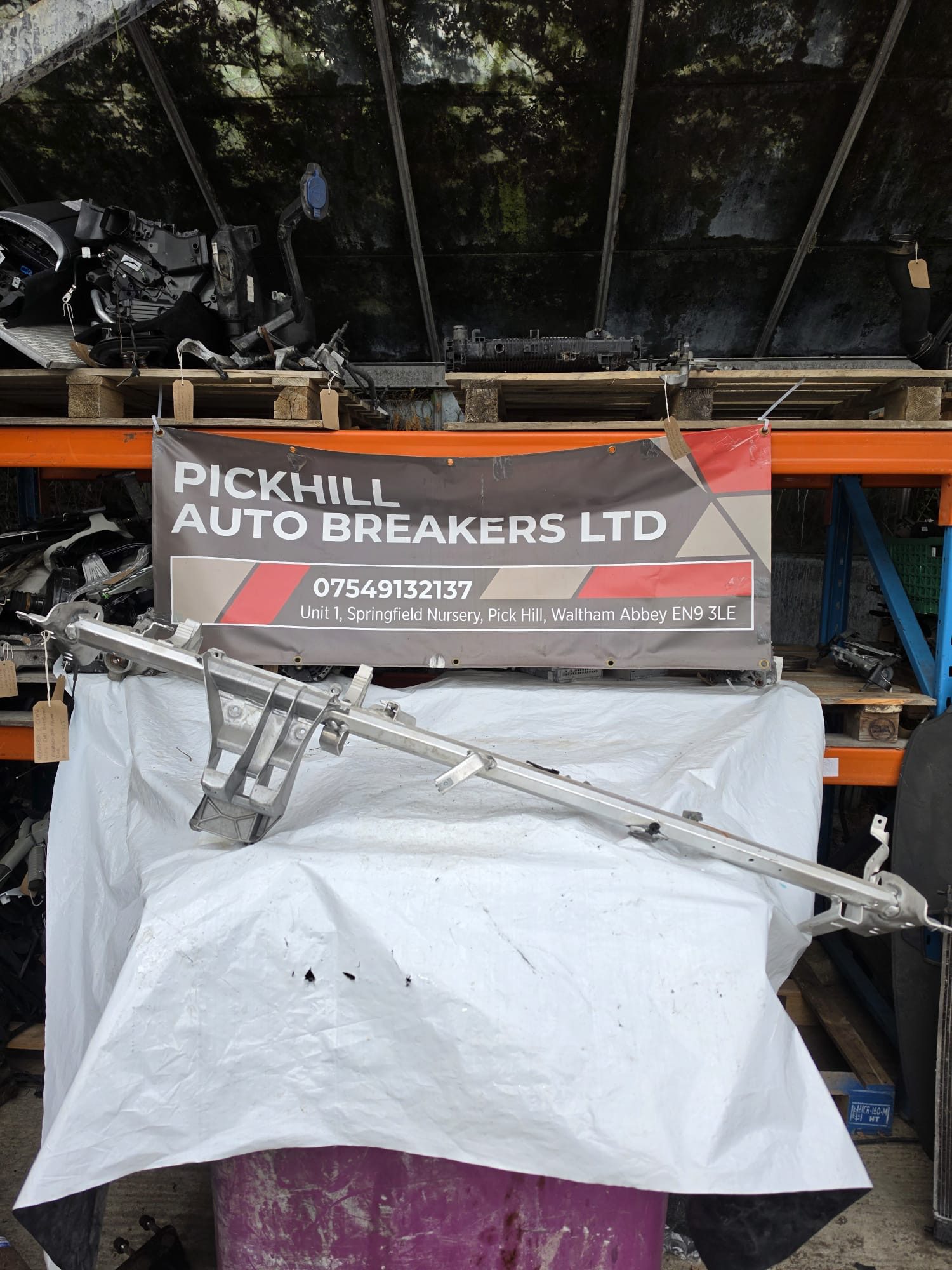 MERCEDES C CLASS W204 RHD DASHBOARD CROSSMEMBER FRAME BAR A2046800155