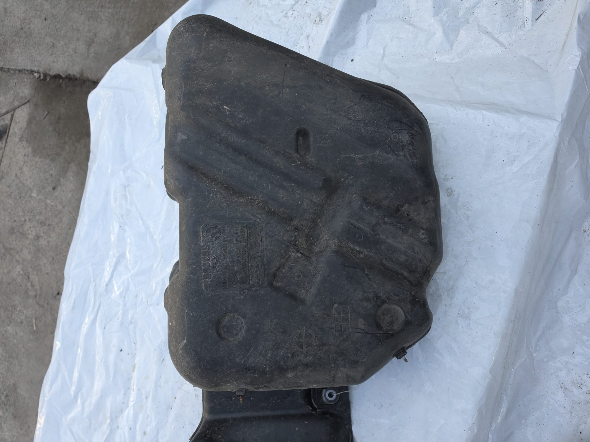 BMW 1 SERIES F21 2014 FUEL TANK 4039212AA - Image 5