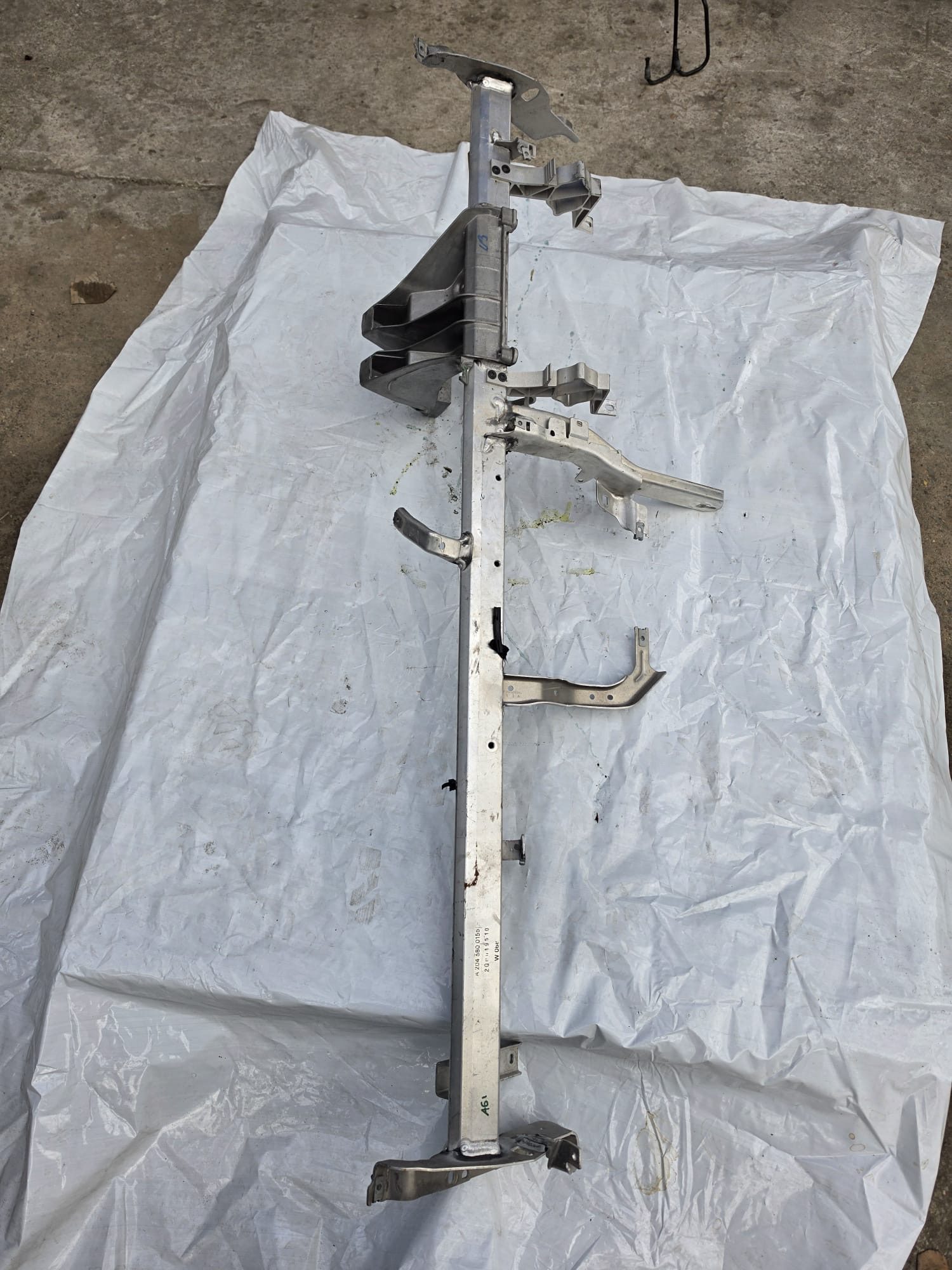 MERCEDES C CLASS W204 RHD DASHBOARD CROSSMEMBER FRAME BAR A2046800155 - Image 4
