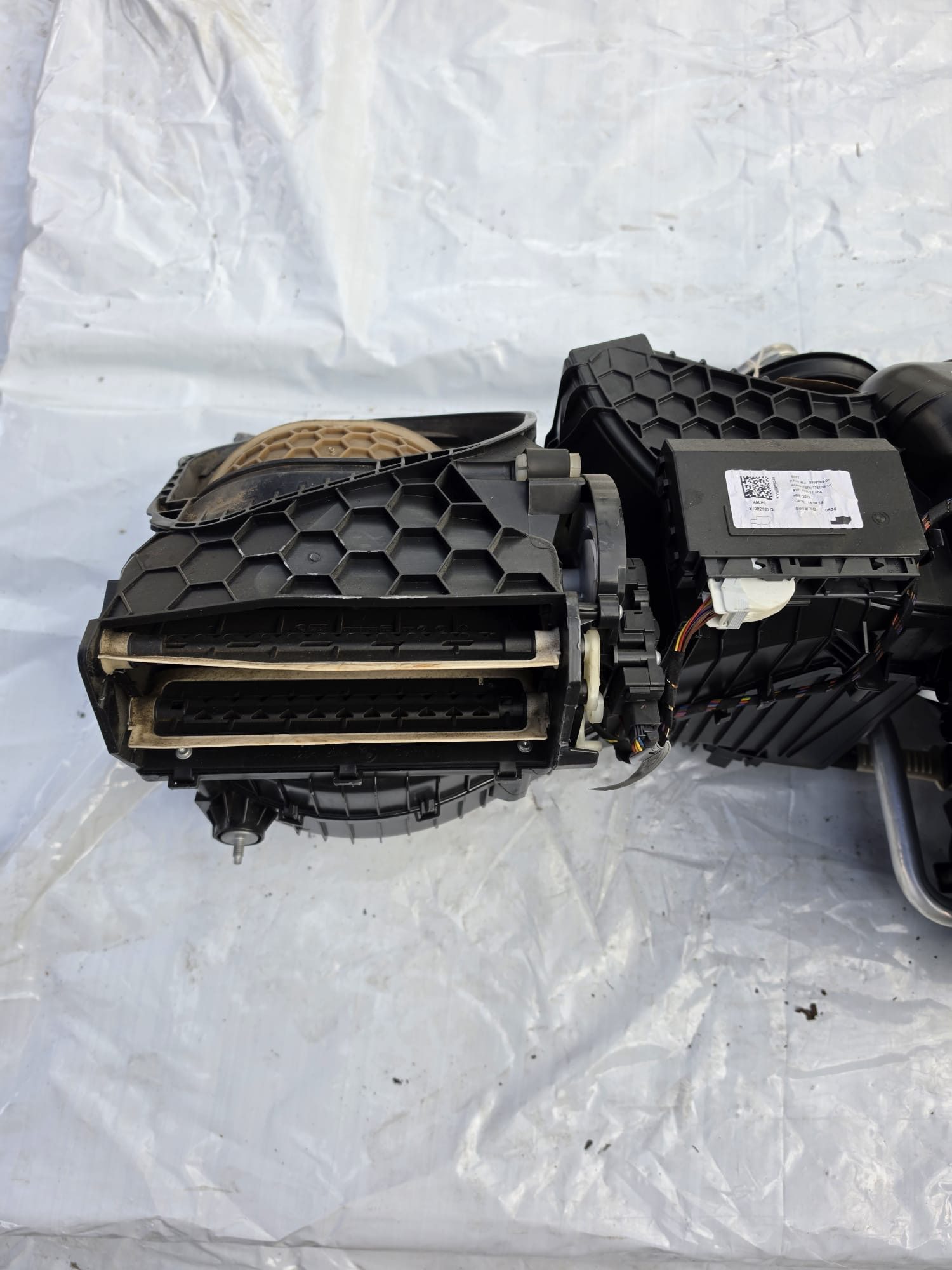 BMW 1 SERIES F20 HEATER MATRIX CORE BOX 11-15 T1013122B - Image 3
