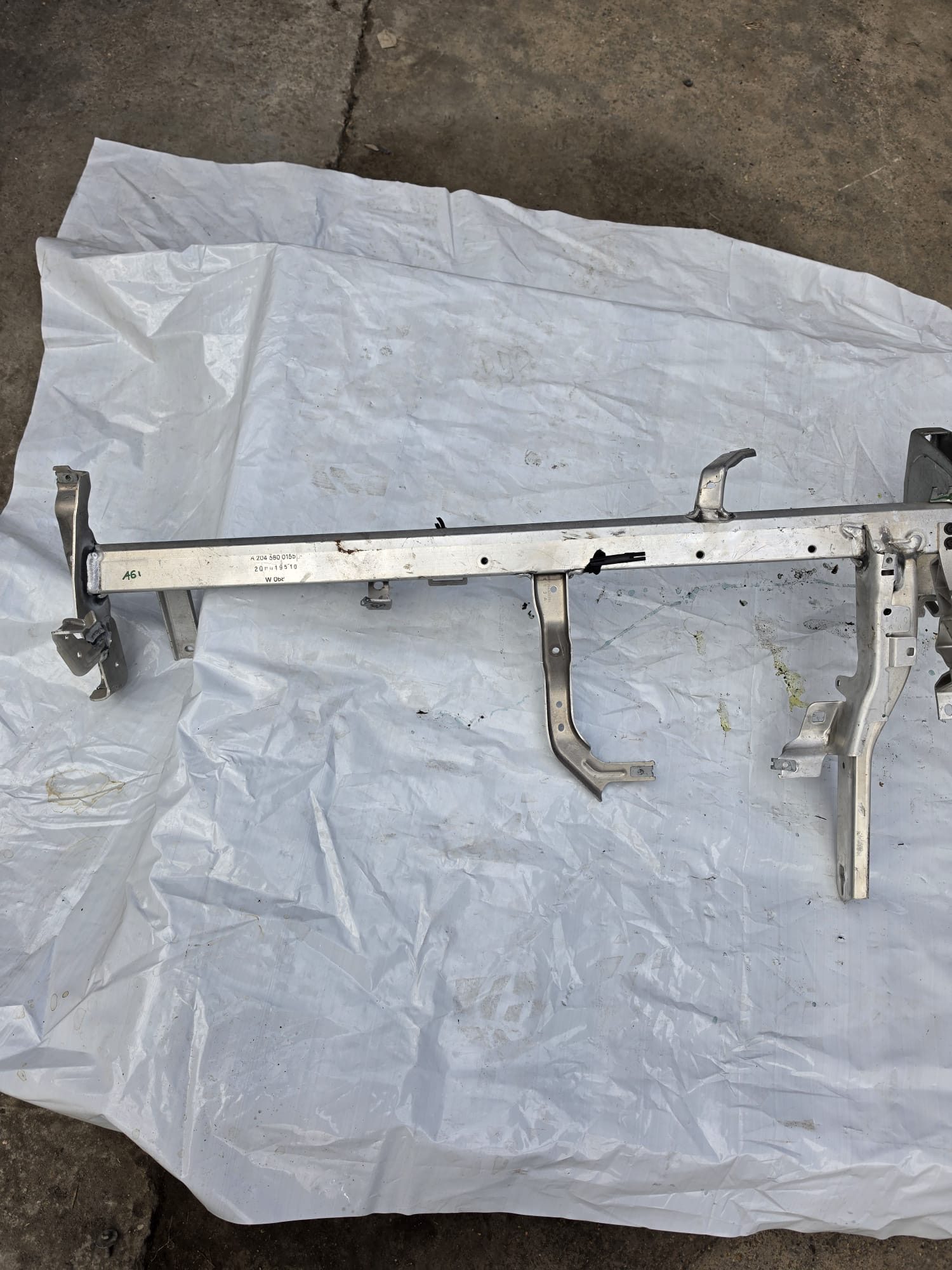 MERCEDES C CLASS W204 RHD DASHBOARD CROSSMEMBER FRAME BAR A2046800155 - Image 3